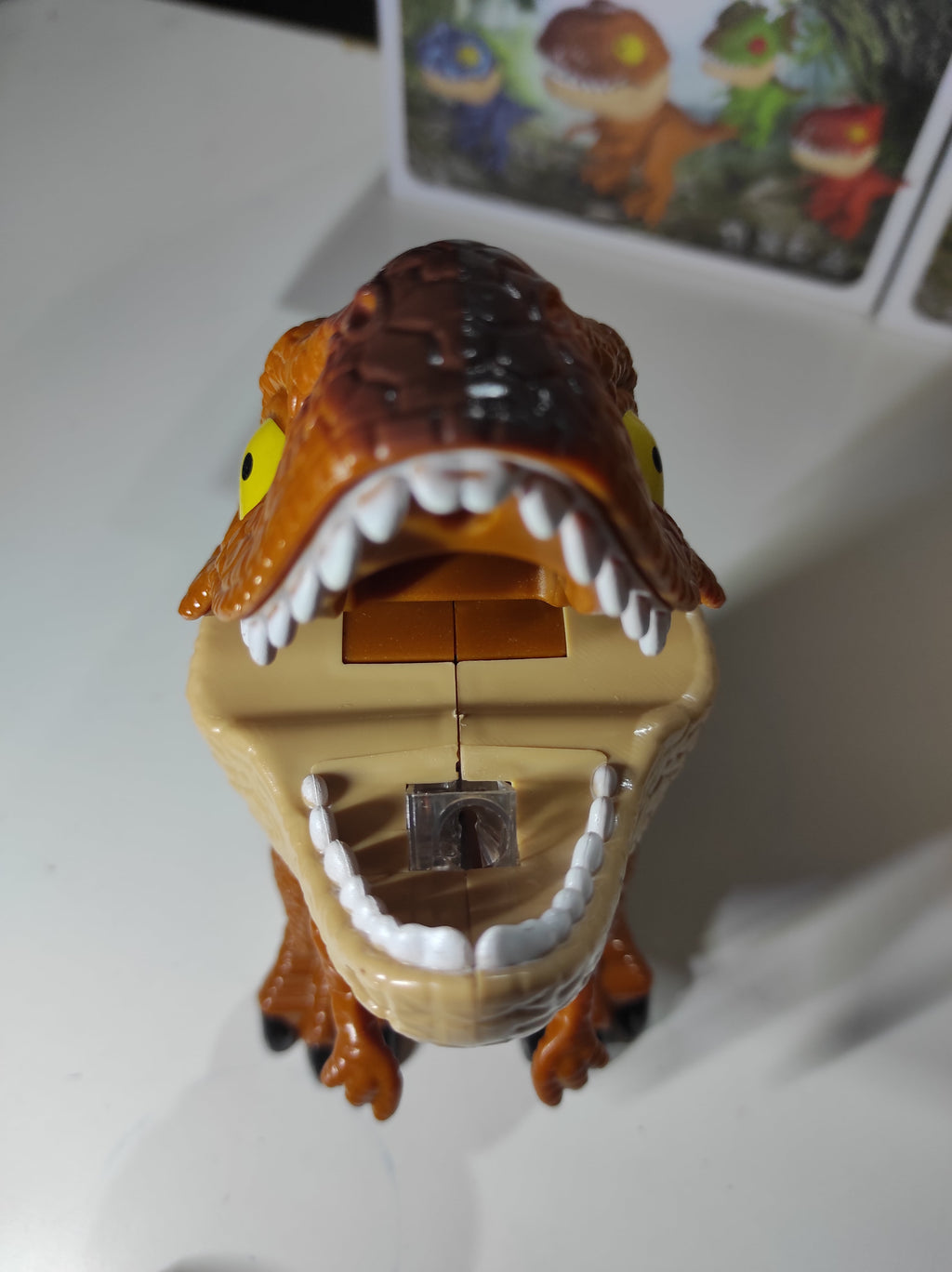 Juego de papelería de dinosaurio 5 en 1 - additional image 6